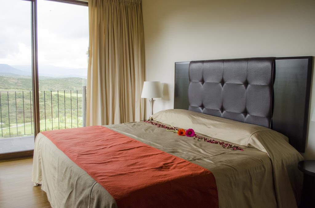 Villaseca Hotel Spa Golf Leon Room photo